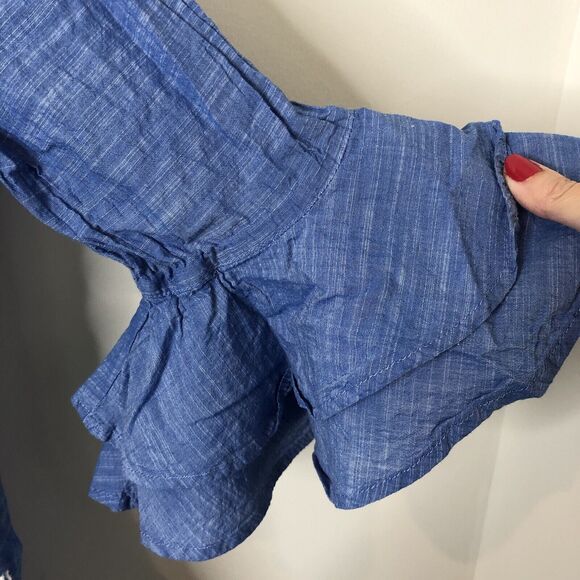 Ann Taylor Loft Outlet Women's 3/4 Bell Sleeve Blouse w/Lace Detail Size Small - Picture 4 of 9